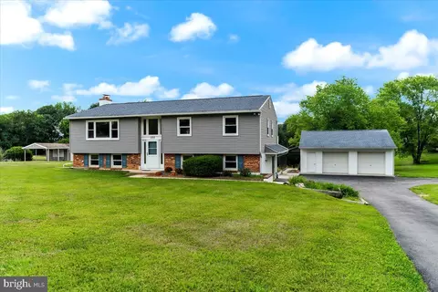 233 Skycrest Dr, Landenberg, PA 19350