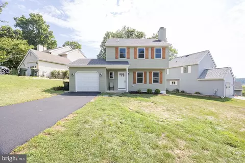 1219 Delaware Ln, Downingtown, PA 19335