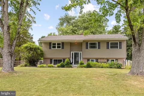 1300 W Evergreen Dr, Phoenixville, PA 19460