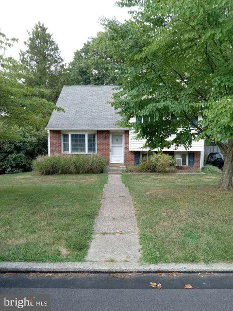 114 Spring Rd, Malvern, PA 19355