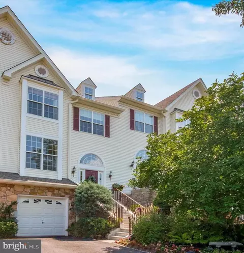 248 Birchwood Dr, West Chester, PA 19380
