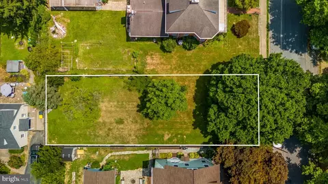 417 Magnolia St, Kennett Square, PA 19348