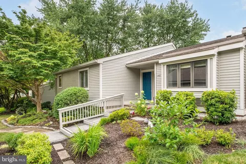 703 Inverness Dr, West Chester, PA 19380