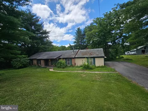 634 Little Elk Creek Rd, Oxford, PA 19363