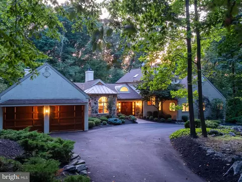 60 Continental Dr, Valley Forge, PA 19481