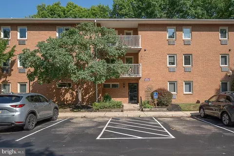 300 Winding Way #B24, Downingtown, PA 19335