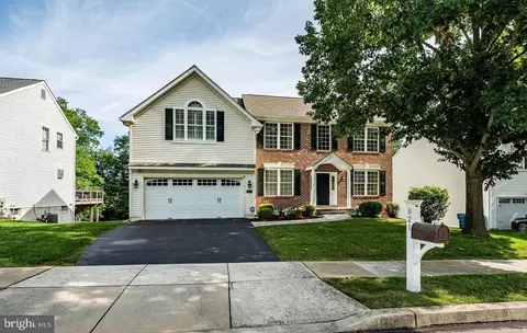 821 Windridge Ln, Downingtown, PA 19335