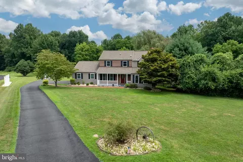 6 Karnik Ct, Lincoln University, PA 19352