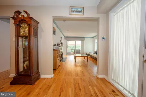 Entry Way - 15 Wellfleet Ln, Chesterbrook, PA 19087 photo 2 of 7
