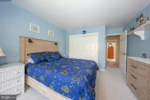 Bedroom - 15 Wellfleet Ln, Chesterbrook, PA 19087 photo 5 of 7