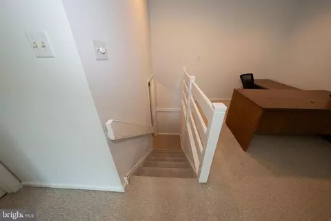 Entry Way - 15 Wellfleet Ln, Chesterbrook, PA 19087 photo 6 of 7