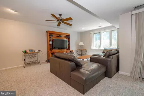 Living - 15 Wellfleet Ln, Chesterbrook, PA 19087 photo 2 of 3