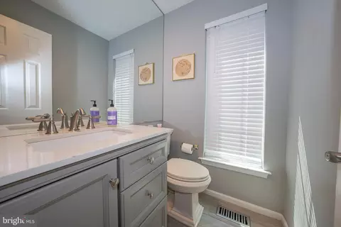 Bath - 15 Wellfleet Ln, Chesterbrook, PA 19087 photo 1 of 5