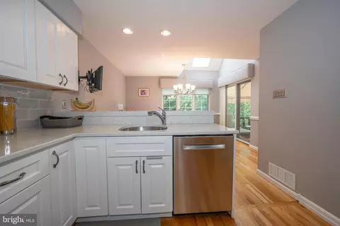Entry Way - 15 Wellfleet Ln, Chesterbrook, PA 19087 photo 3 of 7
