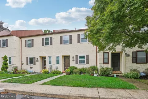944 Hollyview Ln, West Chester, PA 19380
