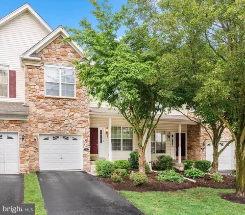 219 Birchwood Dr, West Chester, PA 19380