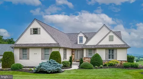 314 Steeplechase Dr, Elverson, PA 19520