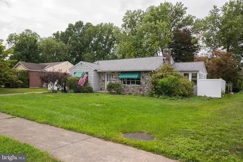55 Kenalcon Dr, Phoenixville, PA 19460