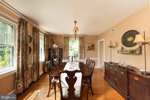 133 Spencer Rd, Devon, PA 19333 photo 5