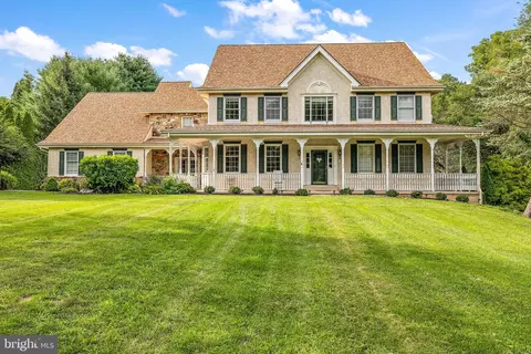 353 Bucktoe Rd, Avondale, PA 19311