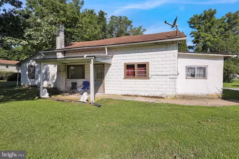 530 James St, Honey Brook, PA 19344
