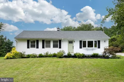 524 Darlington Dr, West Chester, PA 19382