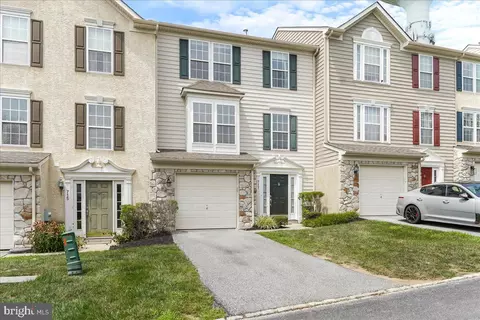 717 Mccardle Dr, West Chester, PA 19380