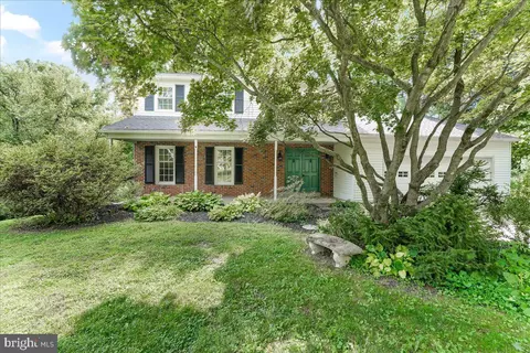 600 Leslie Ln, West Chester, PA 19382
