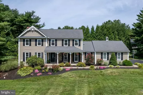 214 Whitestone Dr, Kennett Square, PA 19348