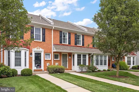 470 Cassatt Ct, West Chester, PA 19380