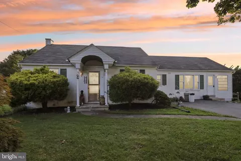 103 Washington Ln, Coatesville, PA 19320