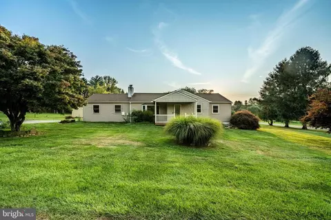 113 Westmoreland Dr, Coatesville, PA 19320