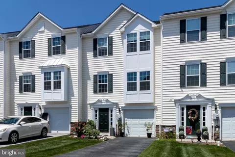 27 Tuxford Ln, Coatesville, PA 19320