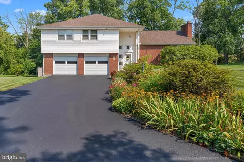 654 Grace Ave, Spring City, PA 19475