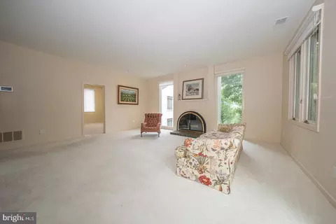 17 Etienne, Devon, PA 19333 photo 15