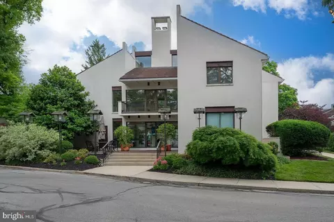17 Etienne, Devon, PA 19333 photo 32