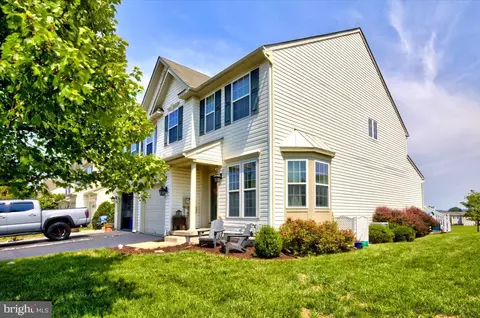 203 S Savanna Dr, Pottstown, PA 19465