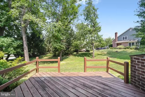 Exterior - 103 Fairfax Ct, Chesterbrook, PA 19087 photo 2 of 4
