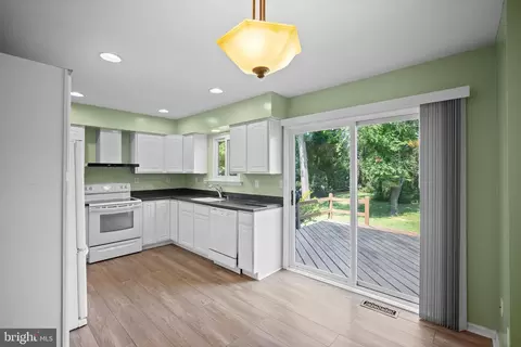 Kitchen - 103 Fairfax Ct, Chesterbrook, PA 19087 photo 1 of 3
