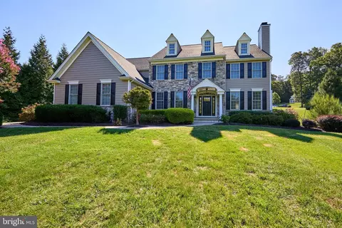 61 Margil Farm Dr, Downingtown, PA 19335