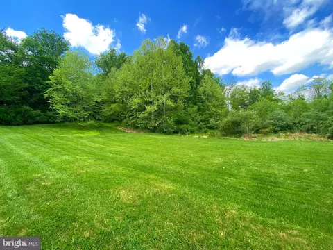 21 Delaney Dr, Downingtown, PA 19335