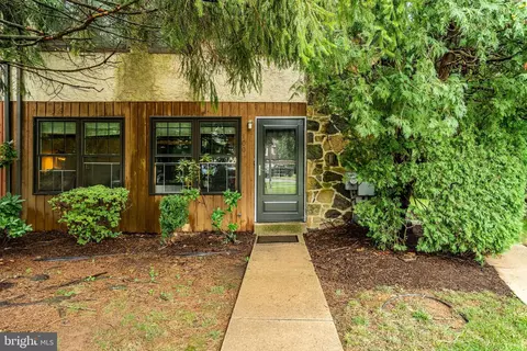 100 Wayne Ct, West Chester, PA 19380