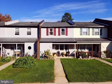 131 Ascot Ct, Downingtown, PA 19335