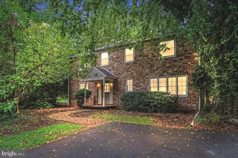 1337 Greenhill Rd, West Chester, PA 19380