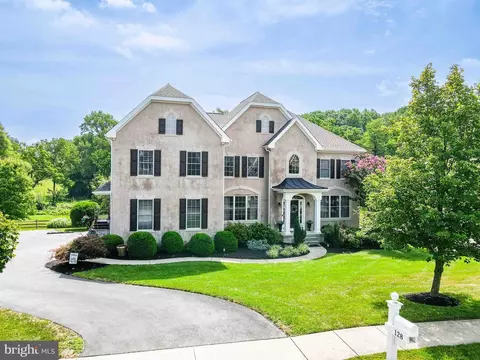 128 Harrogate Dr, Landenberg, PA 19350