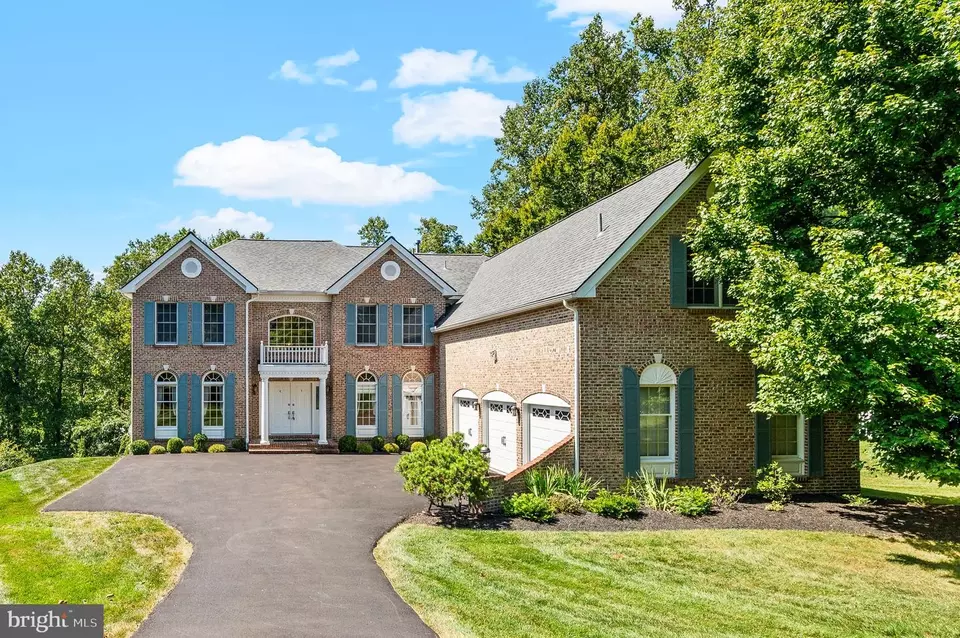  470 Springview Ln, Phoenixville, PA 19460 photo 1
