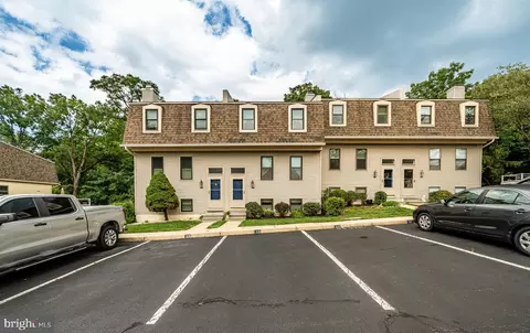 113 Spring Ln, West Chester, PA 19382