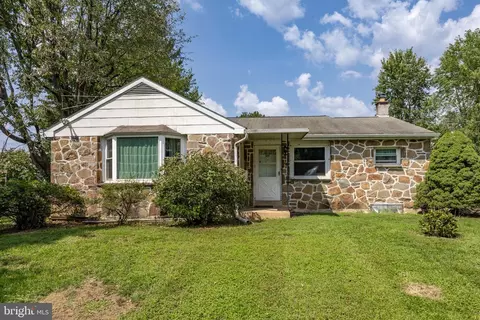 517 Lincoln Ave, Downingtown, PA 19335