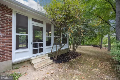 Exterior - 755 N Valley Forge Rd, Devon, PA 19333 photo 5 of 7
