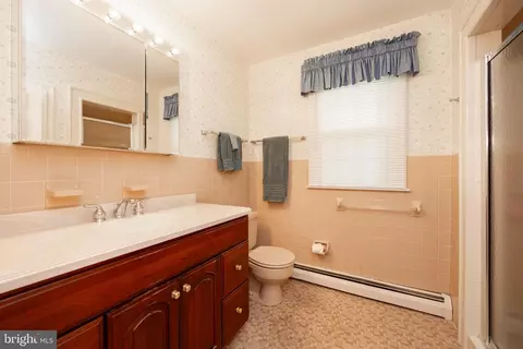 Bath - 755 N Valley Forge Rd, Devon, PA 19333 photo 1 of 4